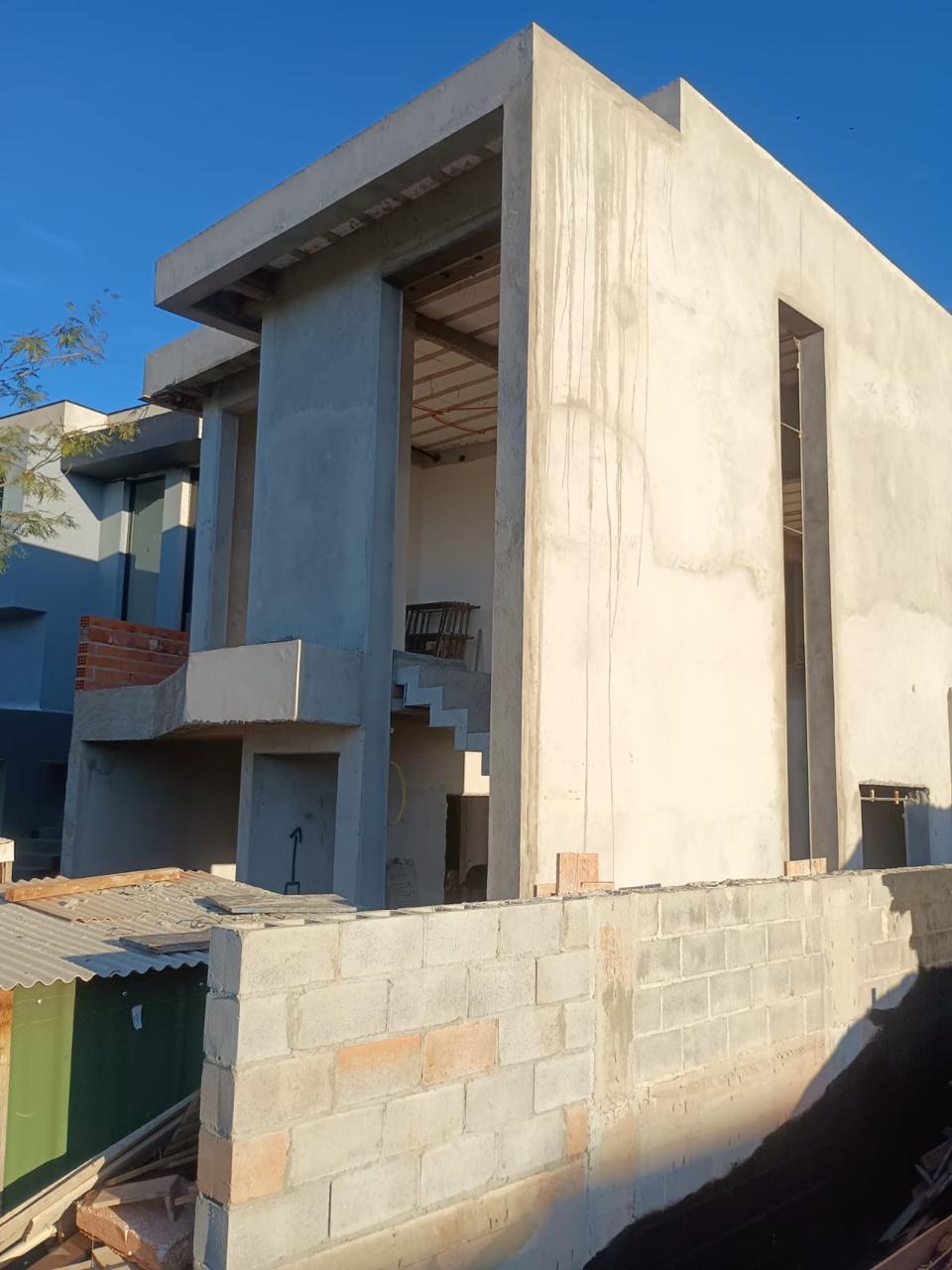 Obra — vista lateral em Junho/2026